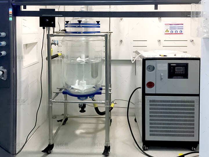 上?？婆d儀器與某公司合作